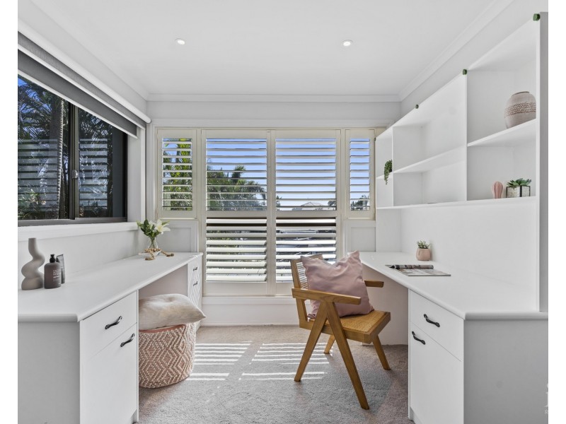 7 Kavieng Crescent, Runaway Bay QLD 4216