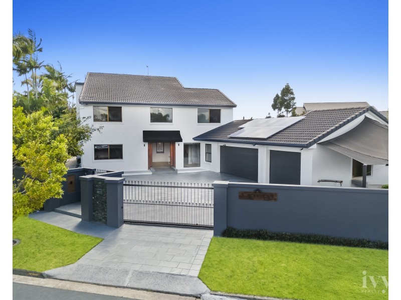 7 Kavieng Crescent, Runaway Bay QLD 4216