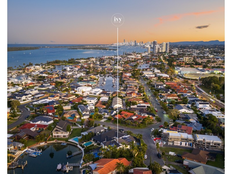 7 Kavieng Crescent, Runaway Bay QLD 4216