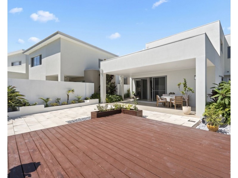 7830 Pavilions Close, Hope Island QLD 4212