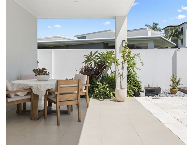 7830 Pavilions Close, Hope Island QLD 4212