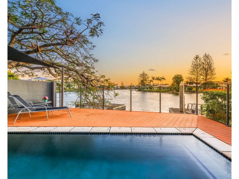 50 Back Street, Biggera Waters QLD 4216