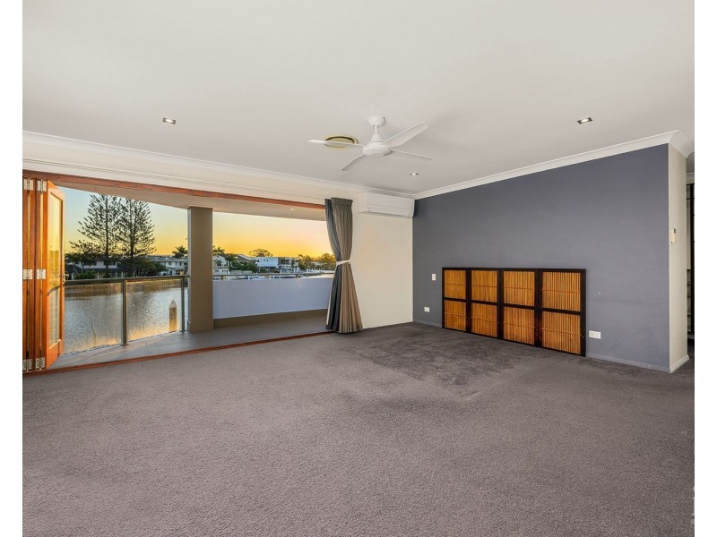 50 Back Street, Biggera Waters QLD 4216