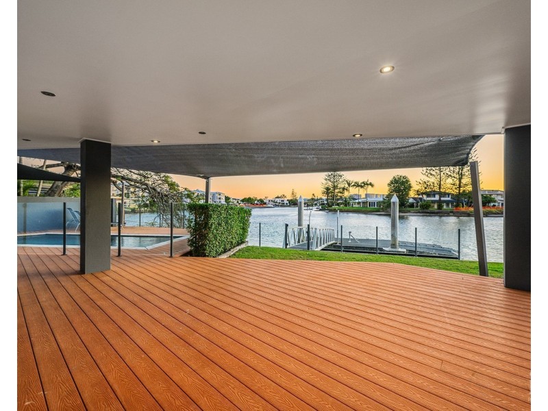 50 Back Street, Biggera Waters QLD 4216