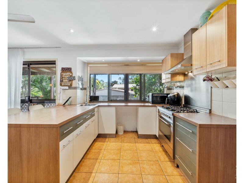 7  Kuskopf Court, Mount Warren Park QLD 4207