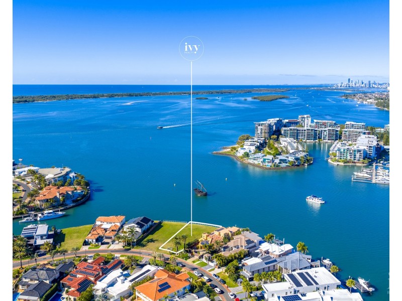 32 Brittanic Crescent, Sovereign Islands QLD 4216