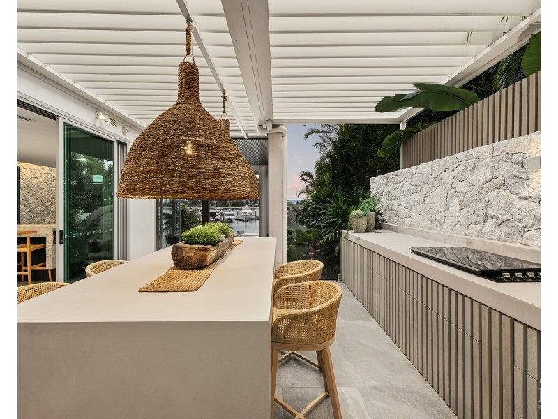 10103/2 Ephraim Island, Paradise Point QLD 4216