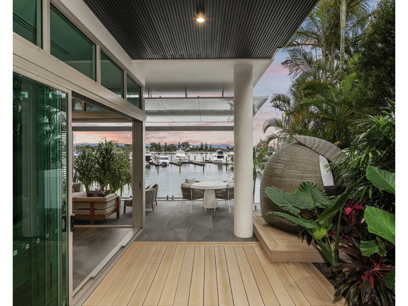 10103/2 Ephraim Island, Paradise Point QLD 4216