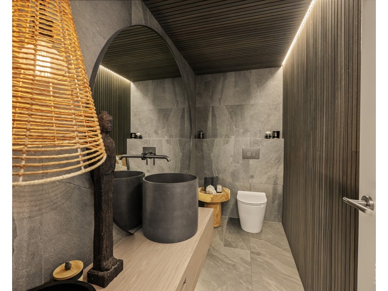 10103/2 Ephraim Island, Paradise Point QLD 4216