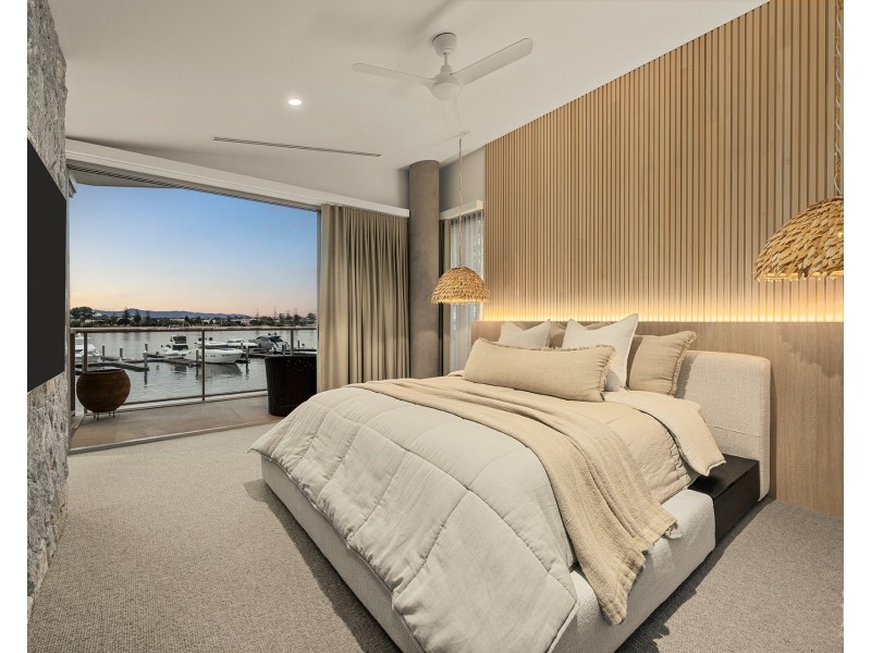 10103/2 Ephraim Island, Paradise Point QLD 4216