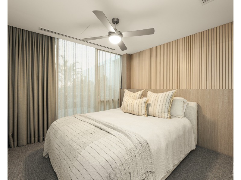 10103/2 Ephraim Island, Paradise Point QLD 4216