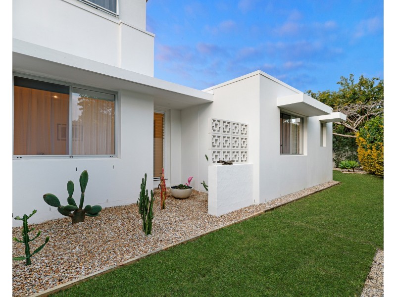 39 Serenity Boulevard, Helensvale QLD 4212