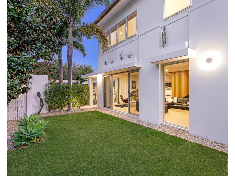 39 Serenity Boulevard, Helensvale QLD 4212