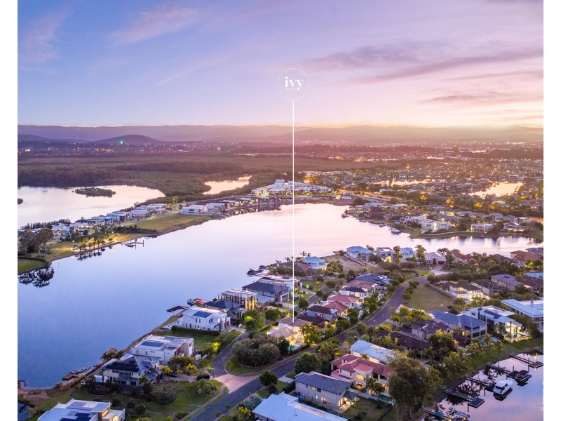 39 Serenity Boulevard, Helensvale QLD 4212