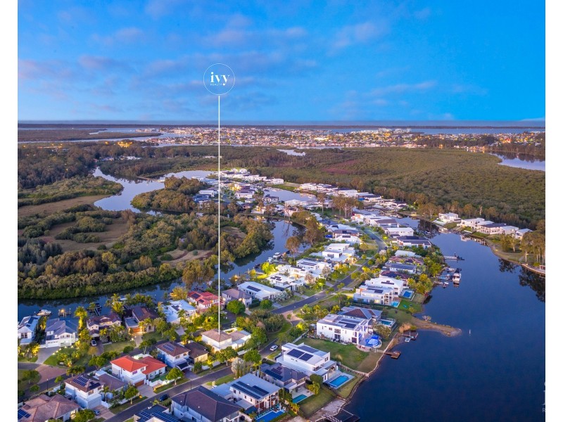 39 Serenity Boulevard, Helensvale QLD 4212