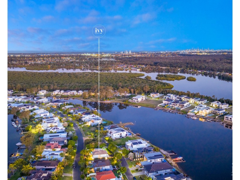 39 Serenity Boulevard, Helensvale QLD 4212