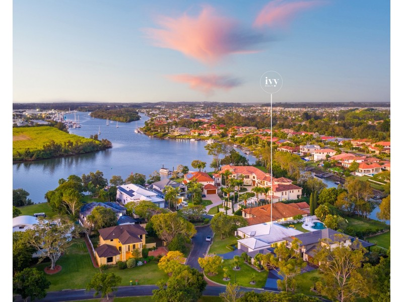 39 River Cove Place, Helensvale QLD 4212
