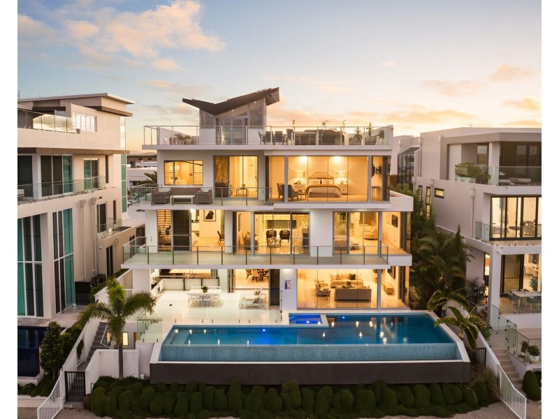 46 Knightsbridge Parade, Sovereign Islands QLD 4216