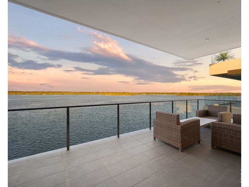 46 Knightsbridge Parade, Sovereign Islands QLD 4216