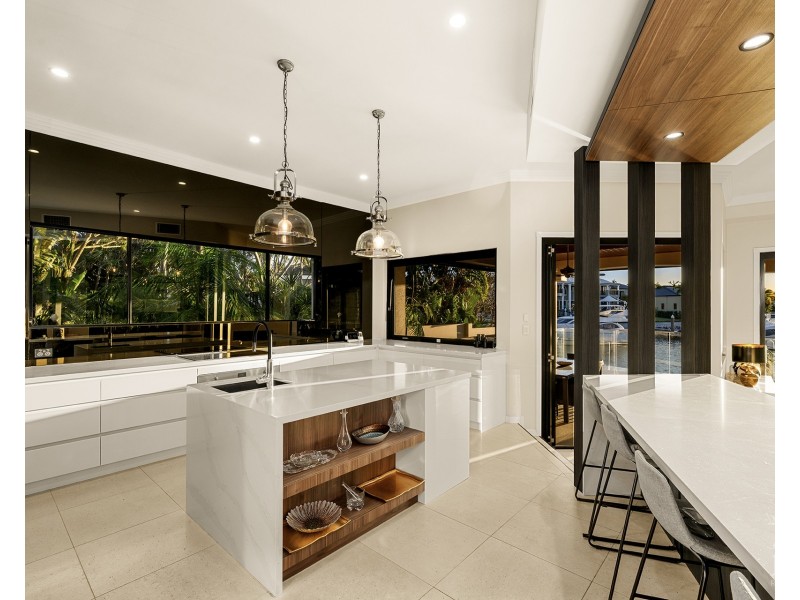 46 King Arthurs Court, Sovereign Islands QLD 4216