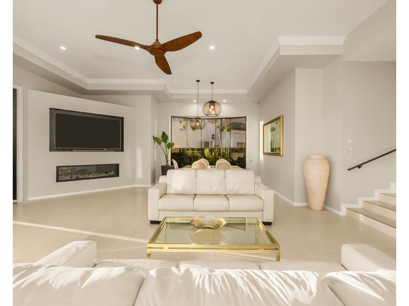 46 King Arthurs Court, Sovereign Islands QLD 4216