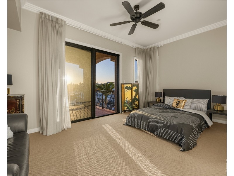 46 King Arthurs Court, Sovereign Islands QLD 4216