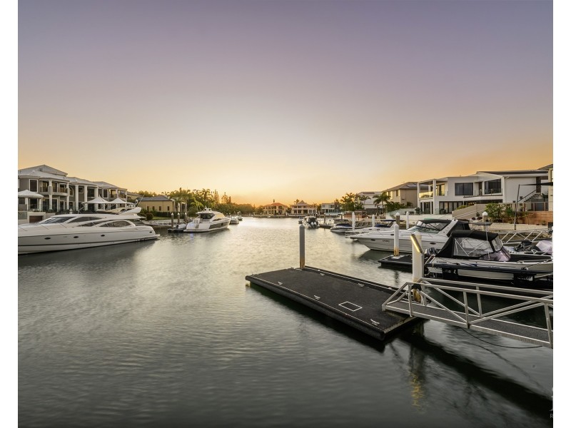 46 King Arthurs Court, Sovereign Islands QLD 4216