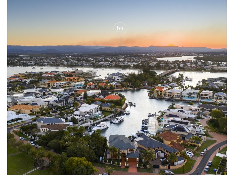 46 King Arthurs Court, Sovereign Islands QLD 4216