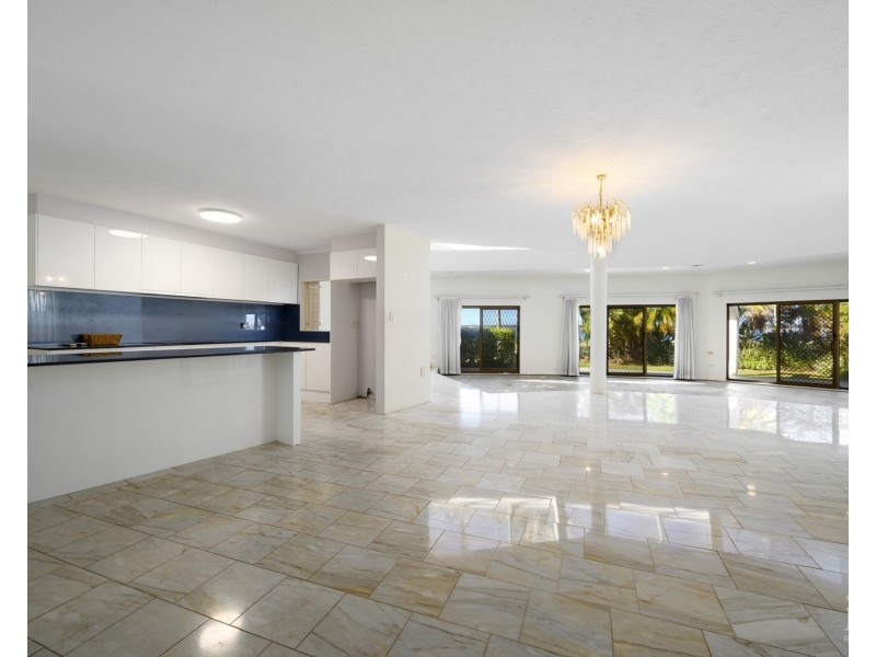 12 James Cook Esplanade, Hollywell QLD 4216