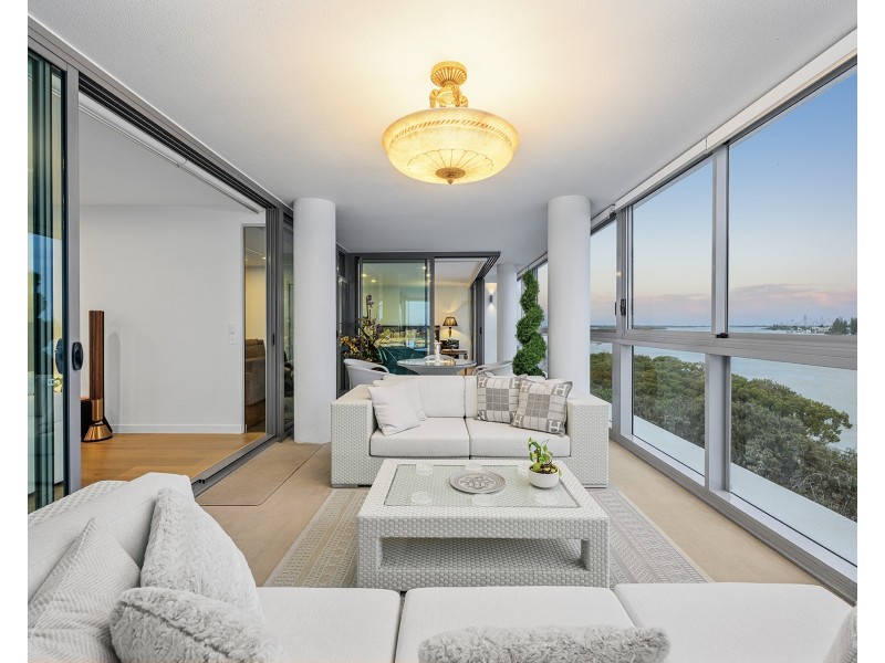 31602/2 Ephraim Island, Paradise Point QLD 4216