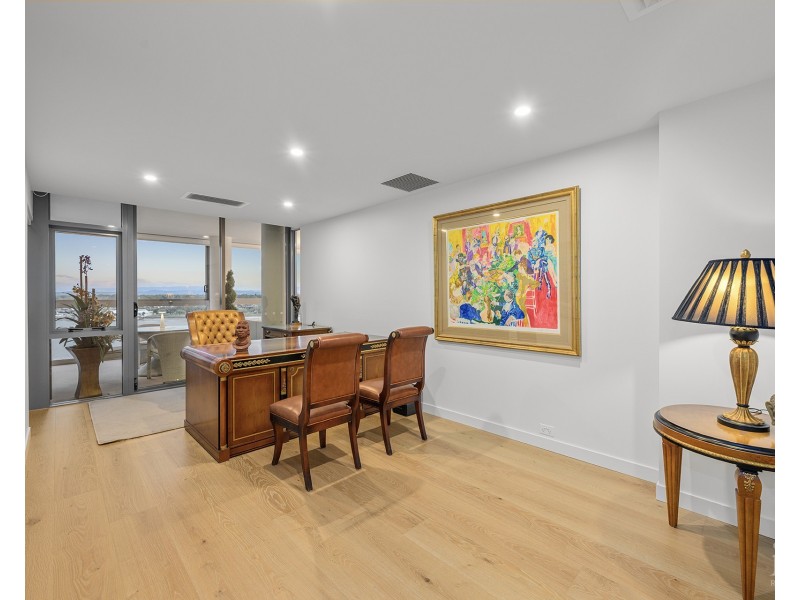 31602/2 Ephraim Island, Paradise Point QLD 4216