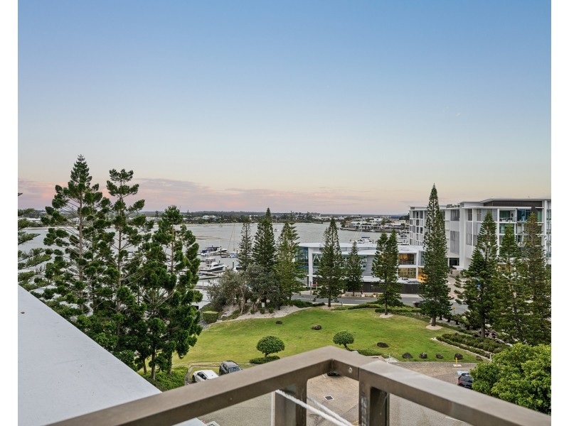 31602/2 Ephraim Island, Paradise Point QLD 4216