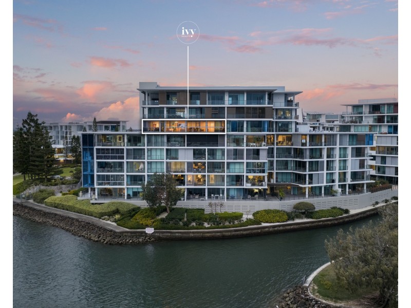31602/2 Ephraim Island, Paradise Point QLD 4216