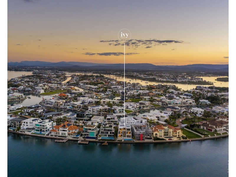 44 Knightsbridge Parade East, Sovereign Islands QLD 4216
