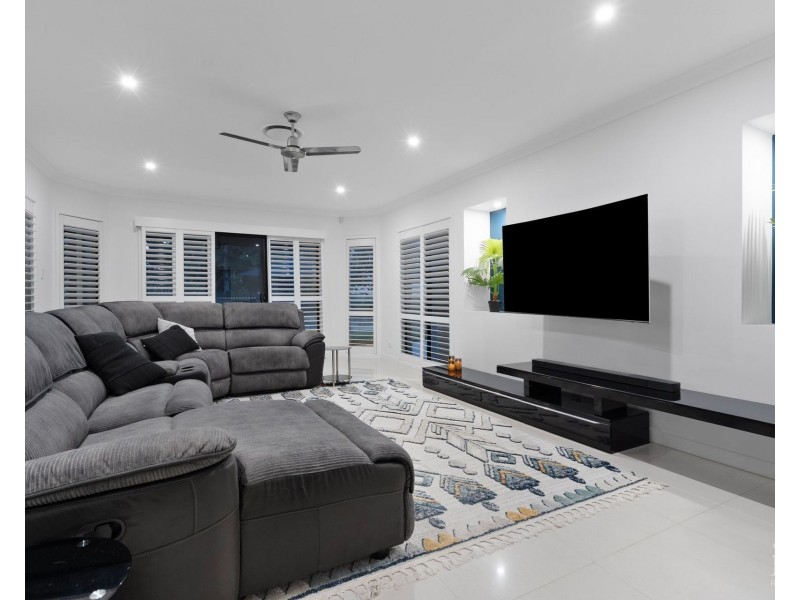 2015 The Circle, Sanctuary Cove QLD 4212