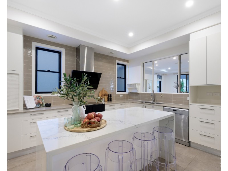 1051 Edgecliff Drive, Sanctuary Cove QLD 4212