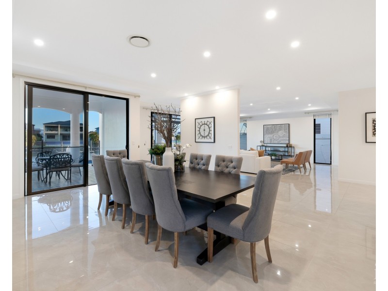 1051 Edgecliff Drive, Sanctuary Cove QLD 4212