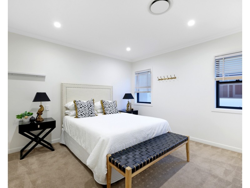 1051 Edgecliff Drive, Sanctuary Cove QLD 4212