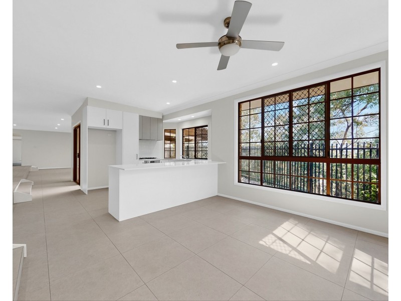 9 Arthur Payne Court, Worongary QLD 4213