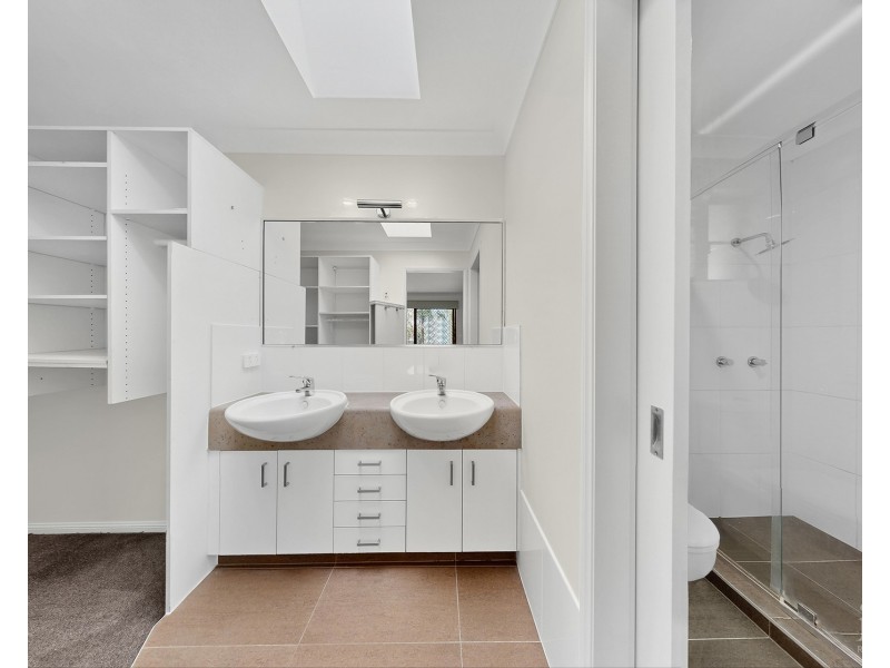9 Arthur Payne Court, Worongary QLD 4213
