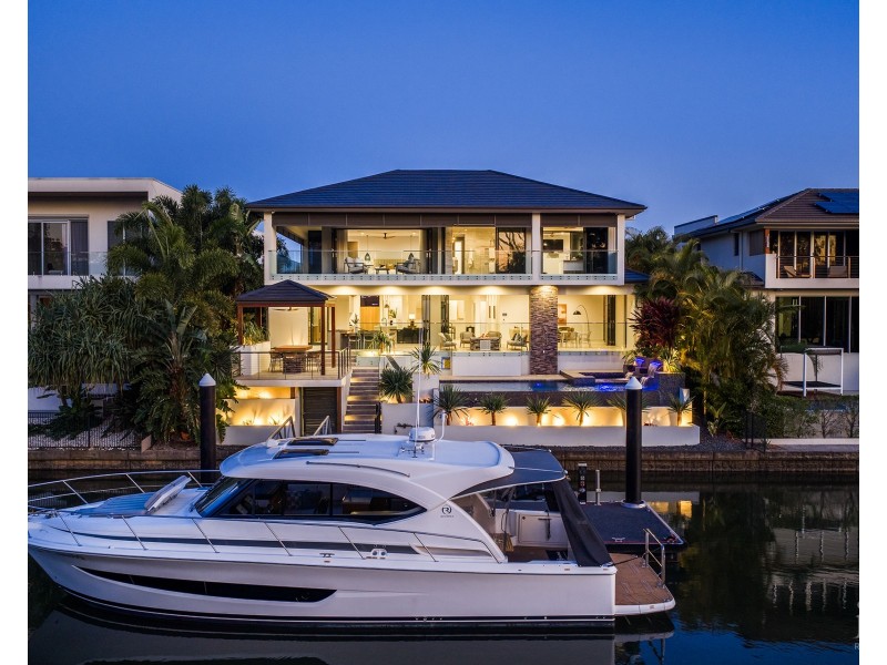 2515 Cressbrook Drive, Hope Island QLD 4212