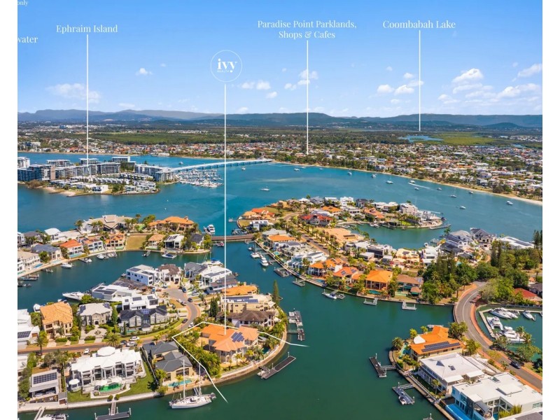 11-13 Queen Guineveres Place, Sovereign Islands QLD 4216