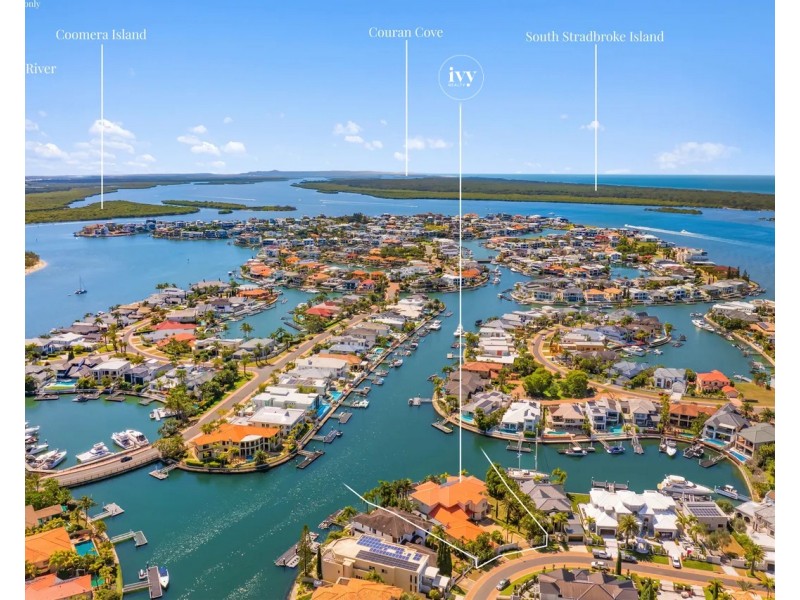 11-13 Queen Guineveres Place, Sovereign Islands QLD 4216