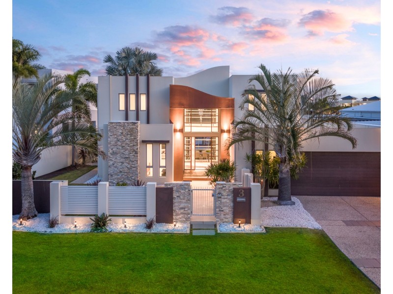 3 Royal Albert Crescent, Sovereign Islands QLD 4216