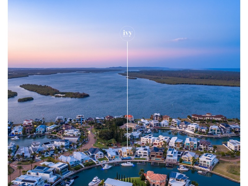 3 Royal Albert Crescent, Sovereign Islands QLD 4216