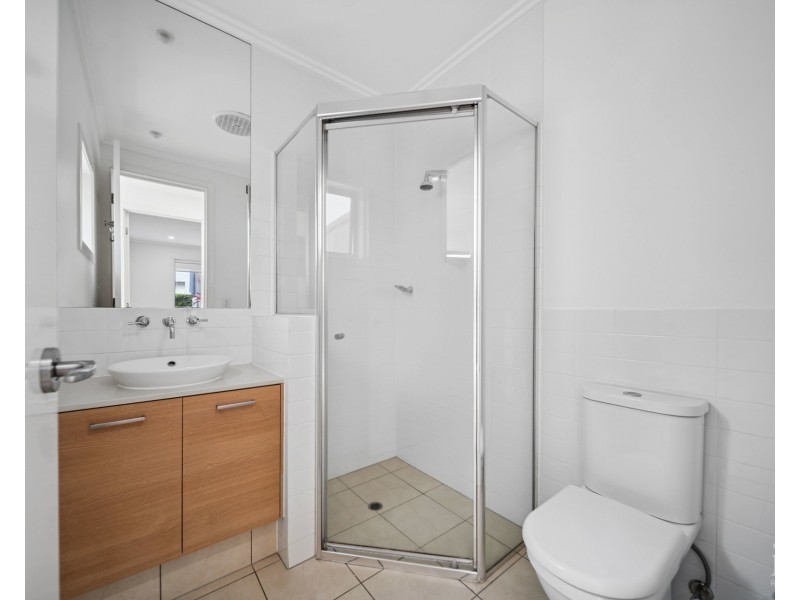 6094 Lugano Drive, Hope Island QLD 4212