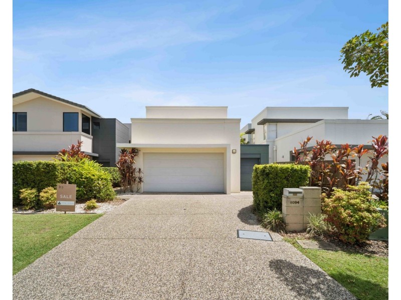 6094 Lugano Drive, Hope Island QLD 4212
