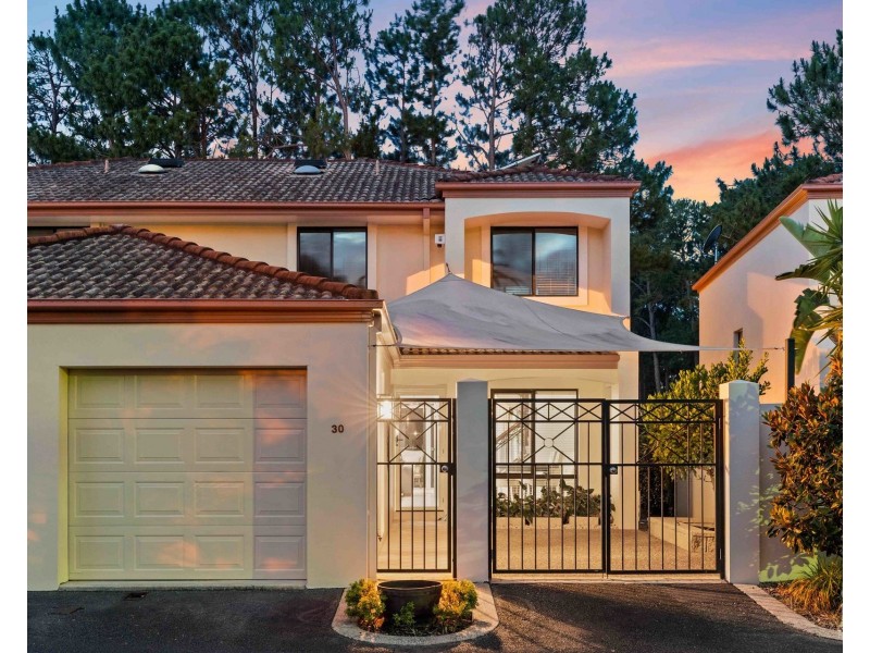 30/23 Santa Barbara Road, Hope Island QLD 4212