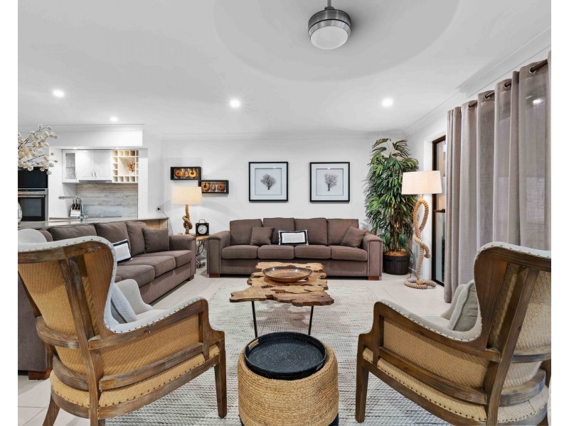 30/23 Santa Barbara Road, Hope Island QLD 4212