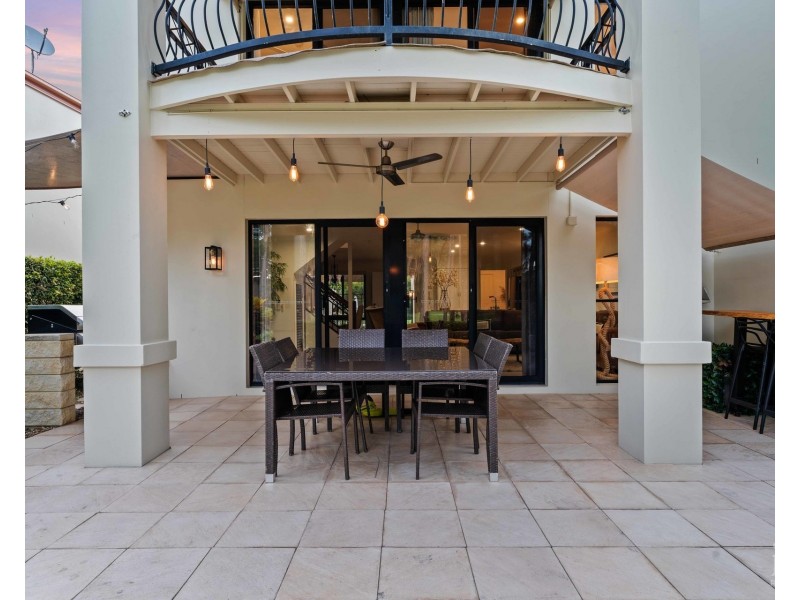 30/23 Santa Barbara Road, Hope Island QLD 4212